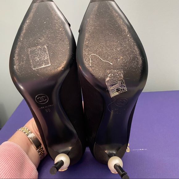 Authentic Chanel Grosgrain Toe Cap Pearl Satin Pumps Pristine Condition Size 38 - Picture 4 of 7